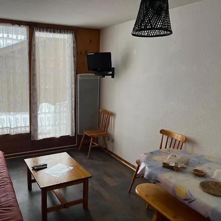 Apartment Au Calme A 2 Pas Des Pistes